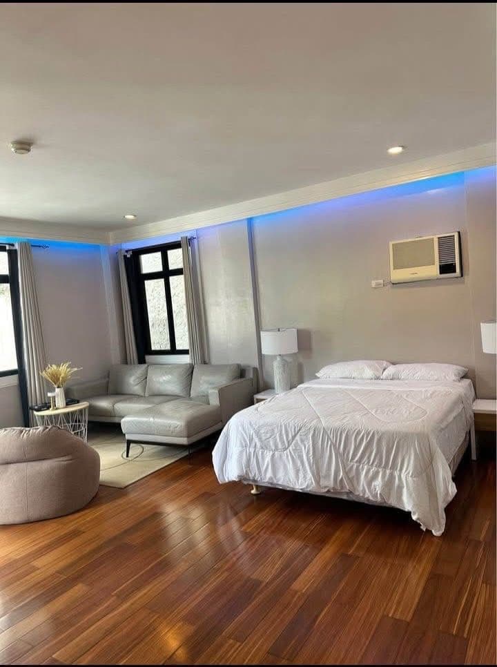 FOR RENT – HOUSE & LOT - photo 4