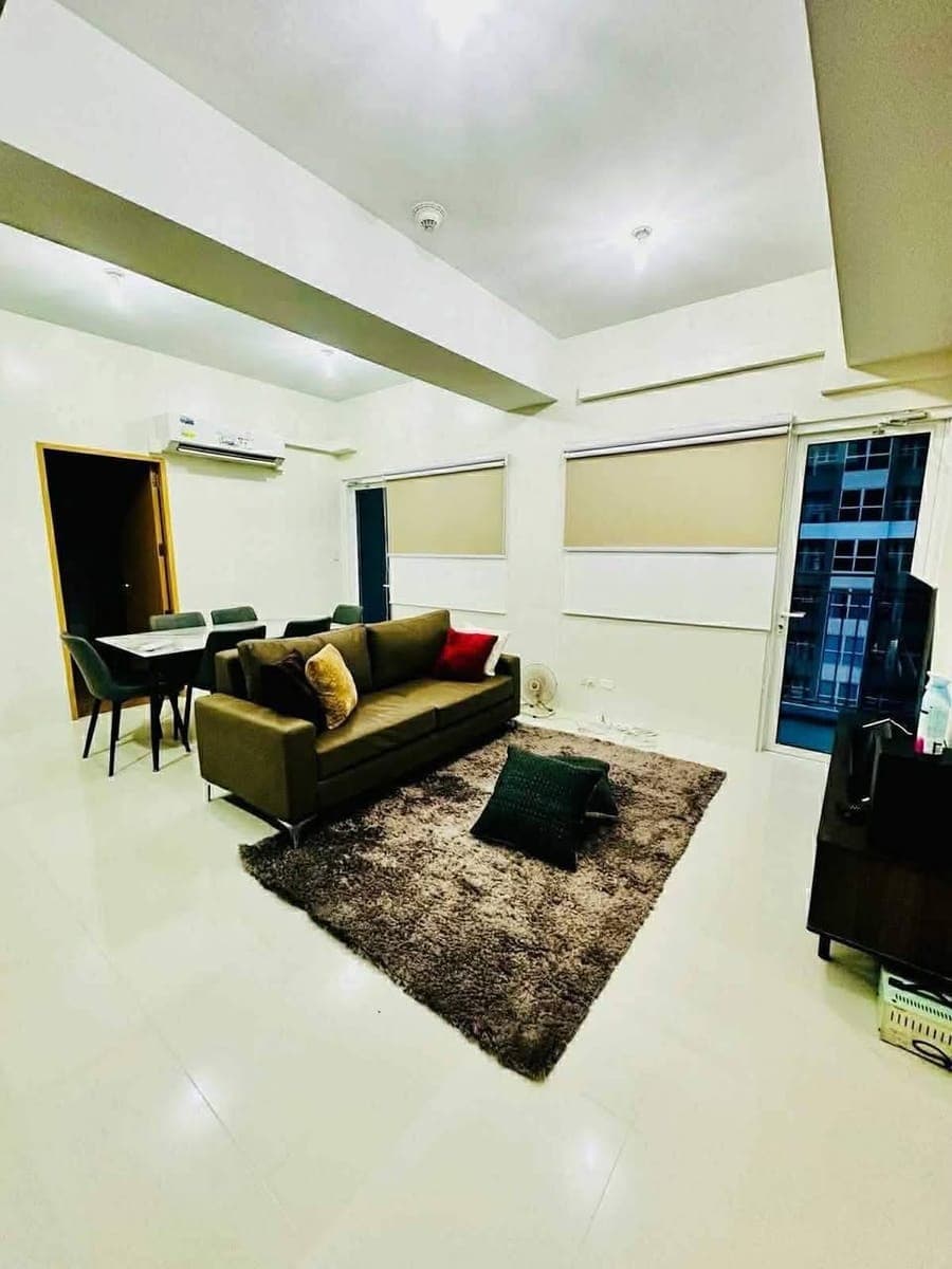 Park Avenue, The Big Apple, BGC for Rent - photo 2