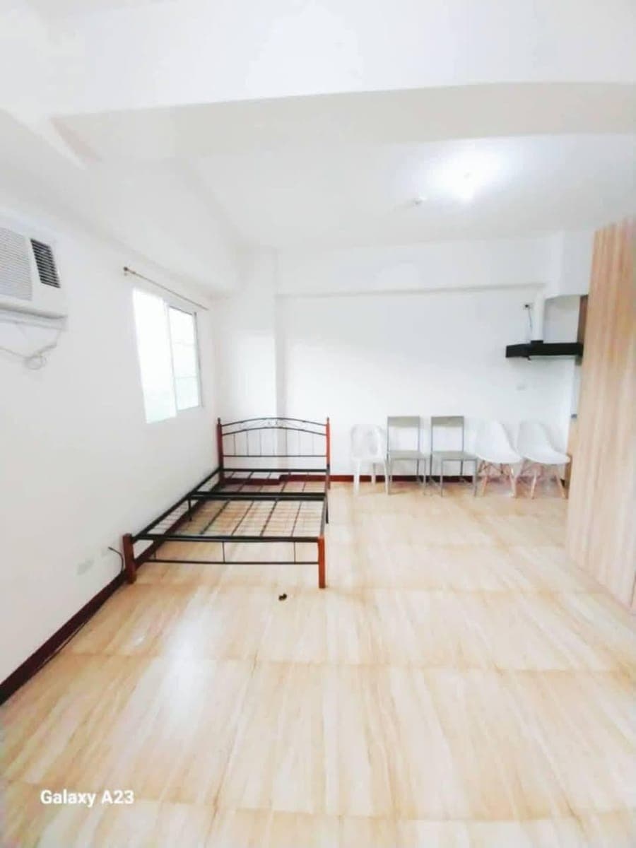 💯 STUDIO SEMI-FURNISHED CONDO UNIT FOR RENT IN APPLE ONE BANAWA CONDOMINIUM! - photo 1