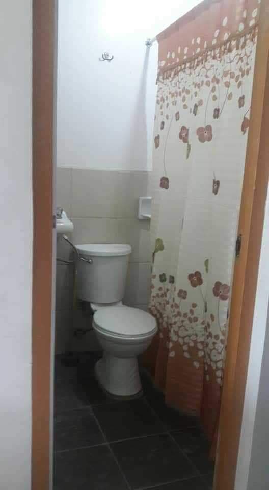 condo for rent Studio unit near schools ,malls ,banks ,markets and near entrance gate semi furnished... - photo 3