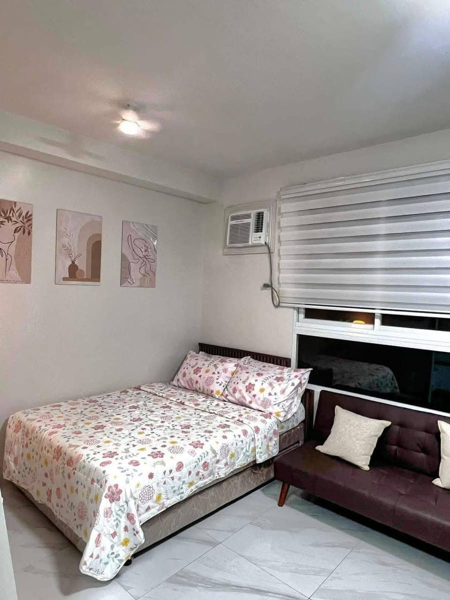 Condo Studio Unit for Rent - photo 2