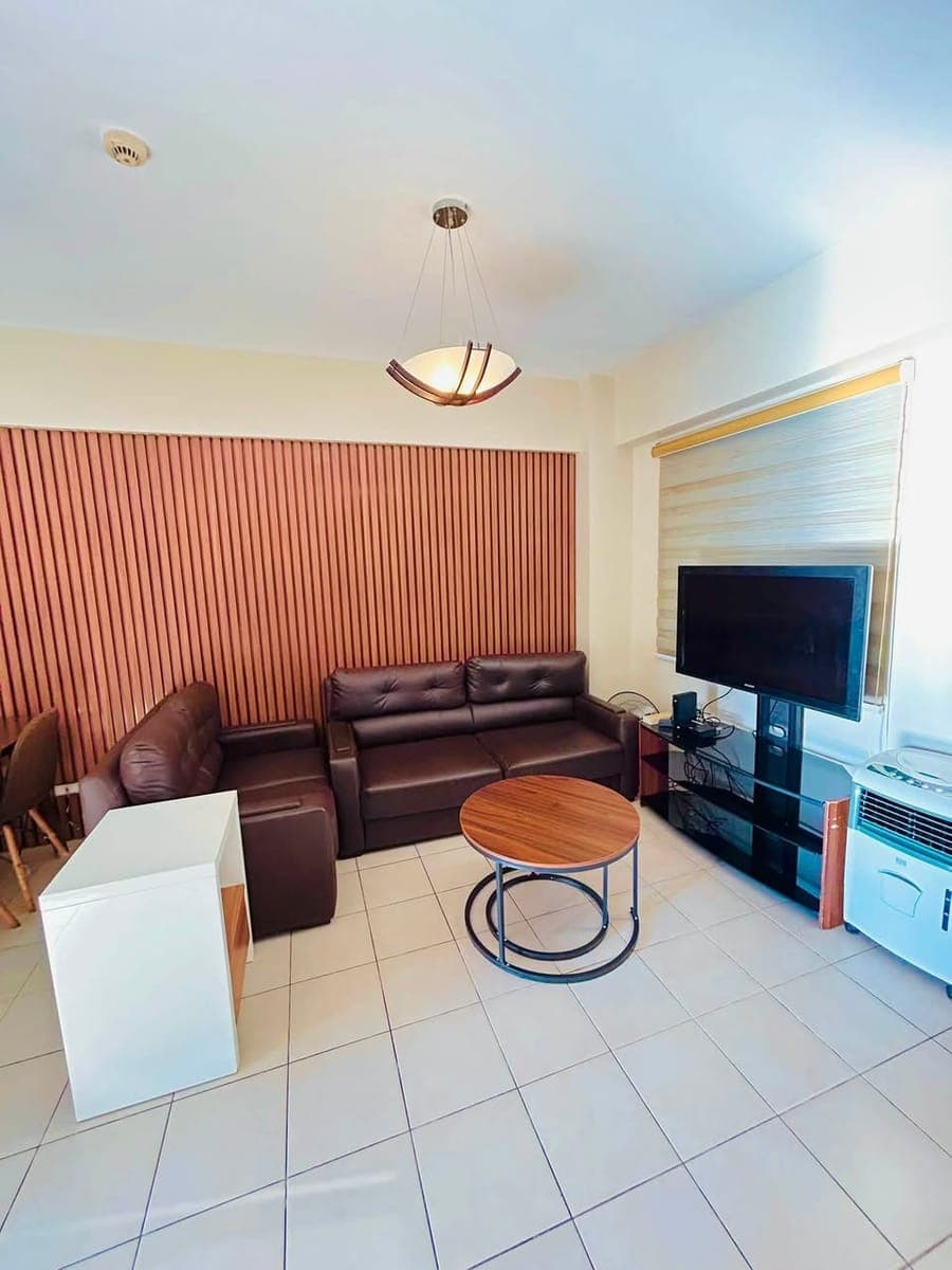 FOR RENT: SPACIOUS 2 BEDROOM FULLY FURNISHED CONDO UNIT - photo 4