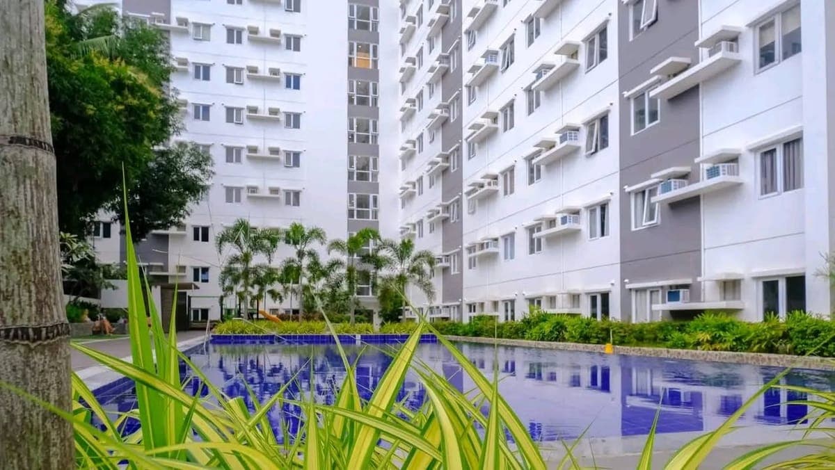 For Rent Fully furnished studio type at Symfoni Nichols Guadalupe, Cebu City - photo 1