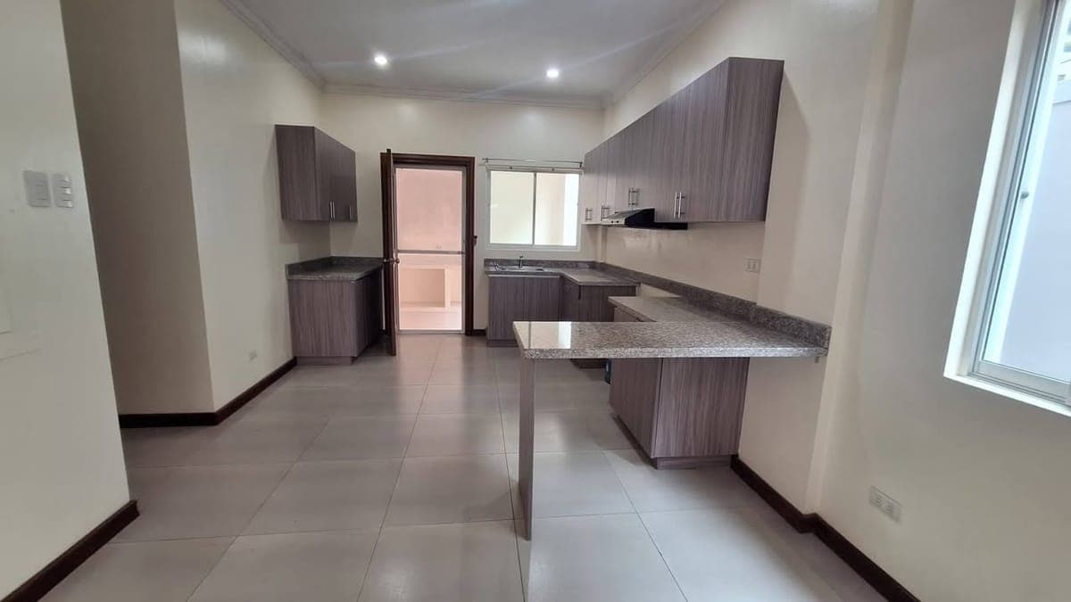 FOR RENT‼️ - photo 2