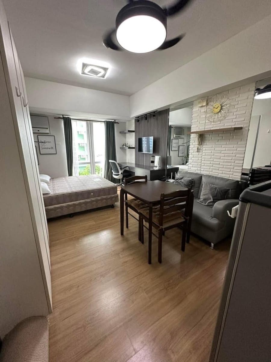 ₱30K Solinea with Parking - photo 1