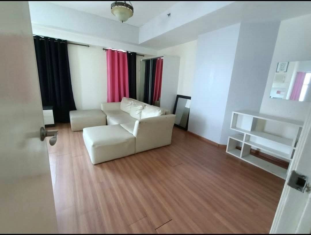 •  FOR RENT!  Available now in Ermita Manila. - photo 3