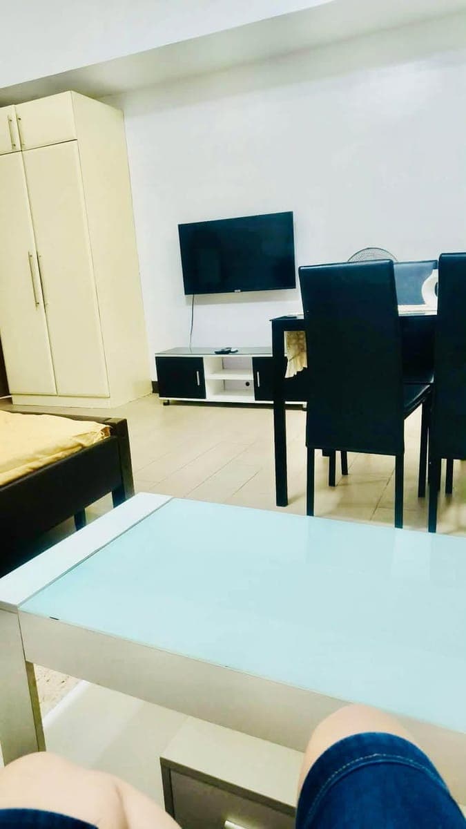 Studio Condo for Rent in BGC - photo 4