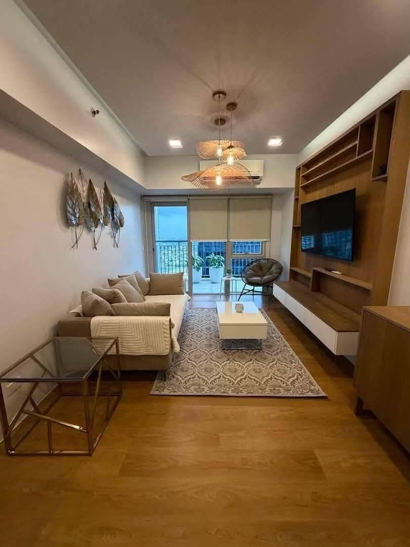 For Lease - photo 2