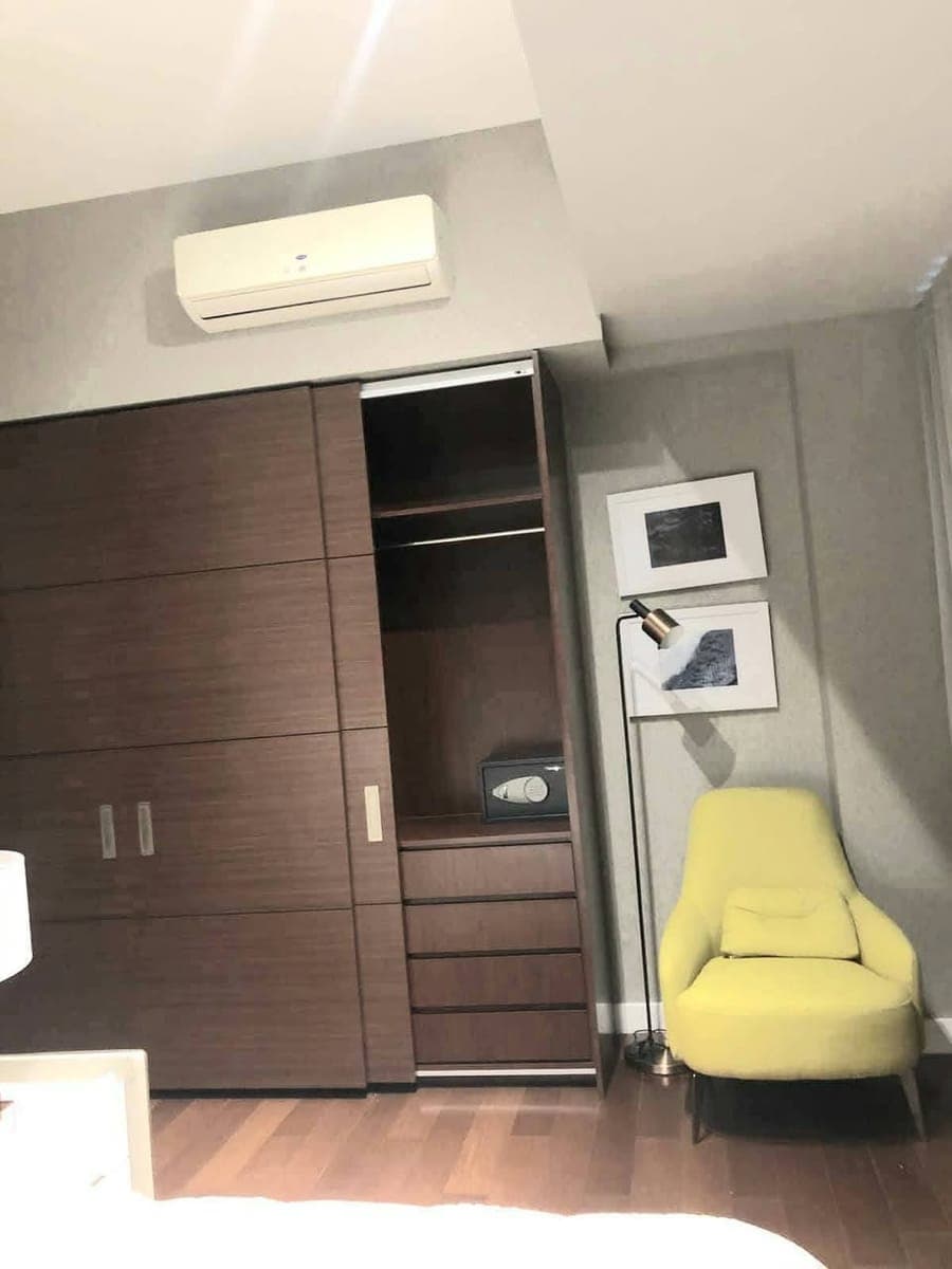 FOR RENT grand hyatt BGC Condo - photo 5