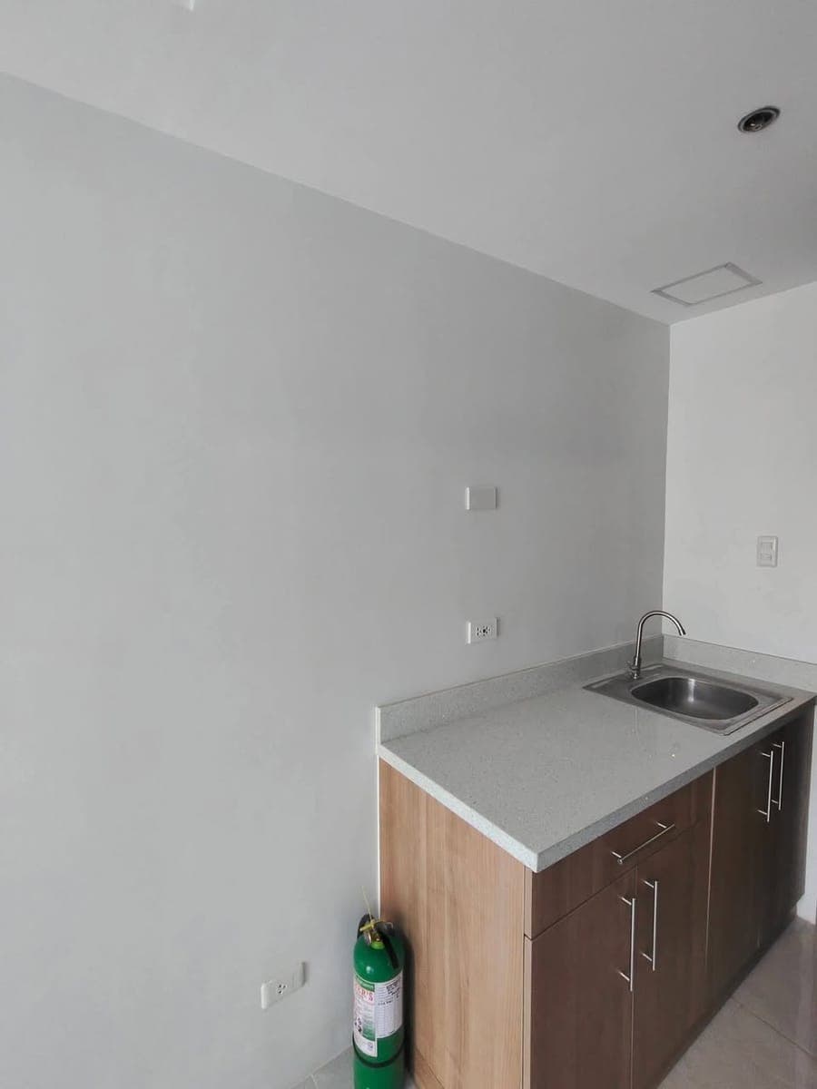 For Rent: Studio Unit with Balcony Mivela Garden Residences - photo 3