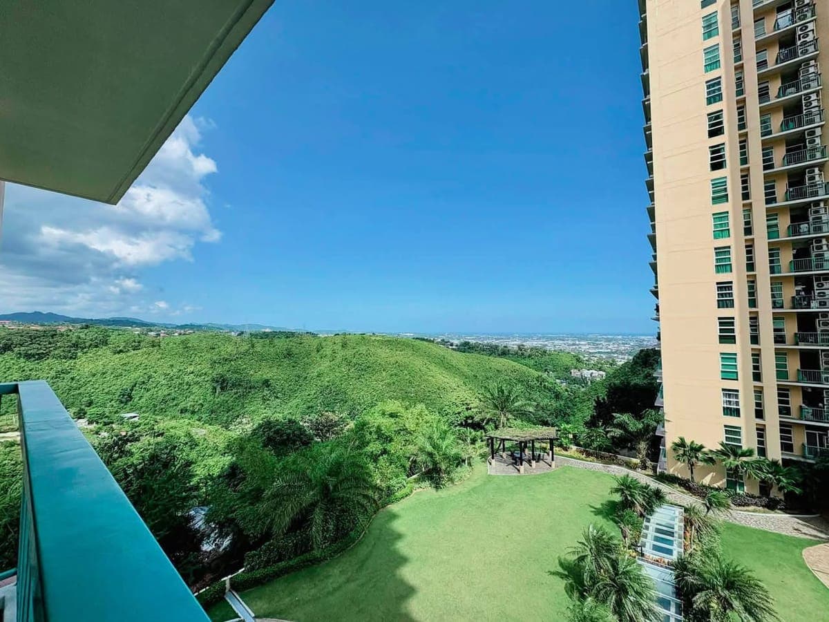 107 sqm 2BR Unit at Citylights, Cebu Veterans Dr., Nivel Hills, Apas, Cebu City (W/ PARKING, BALCONY... - photo 1