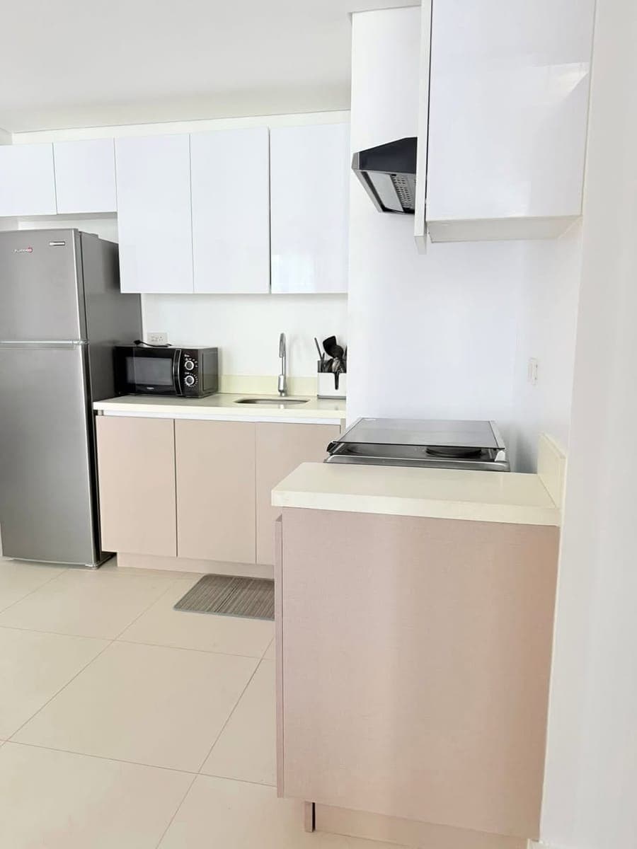 For Lease: 1-Bedroom Condo with Balcony at 38 Park Avenue ✨ - photo 4