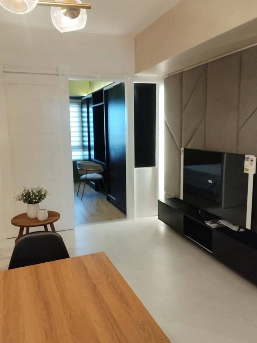 FOR RENT – Fully Furnished Studio Condo at Air Residences, Bakilid, Mandaue City - photo 2