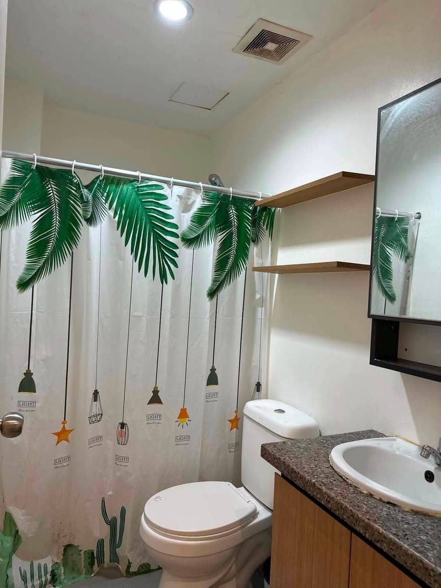 ✨ FOR RENT – Furnished Studio Unit with Balcony ✨ - photo 4