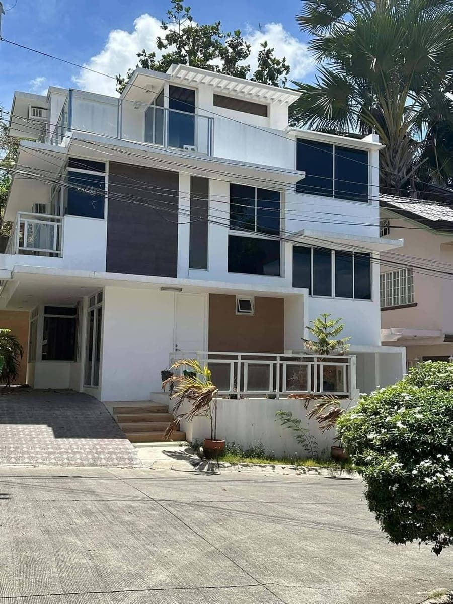 HOUSE FOR RENT ‼️ - photo 1