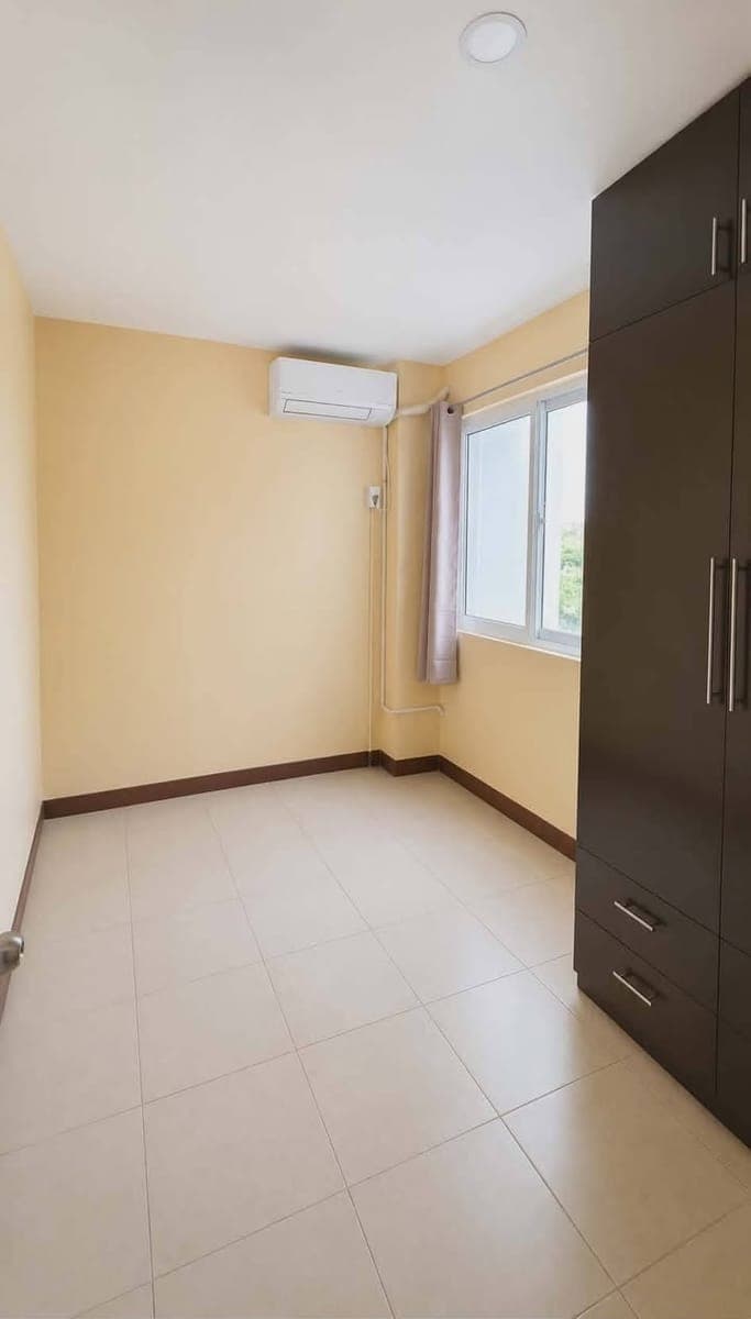👉For Rent 2 Bedroom Apartment with parking inside subdivision in Banilad - photo 3