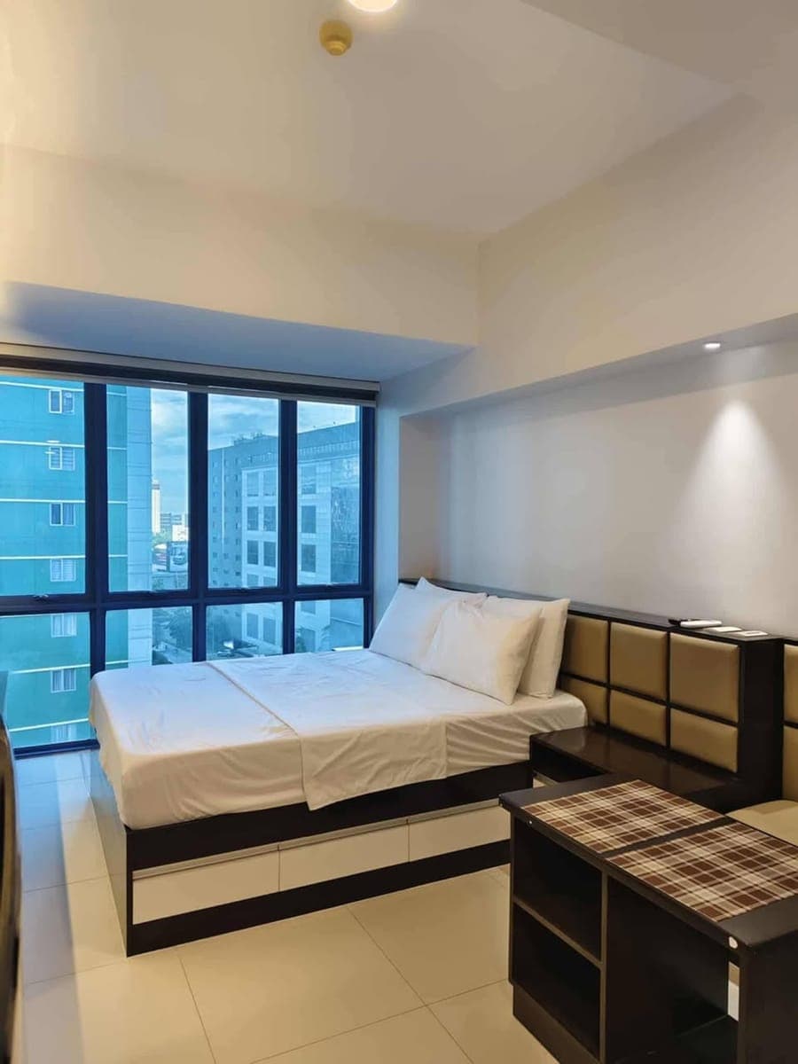 📍38 PARK STUDIO FOR RENT - photo 1