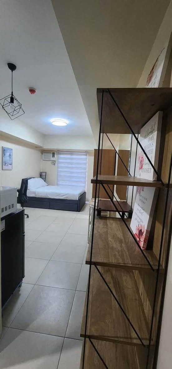 Good day. Guys, direct owner here. Fully furnished Studio unit for rent, Avida Riala tower 1, Unit 9... - photo 2