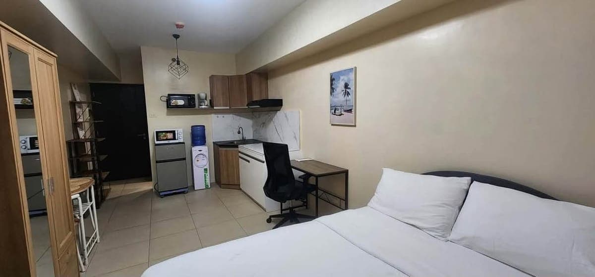 Good day. Guys, direct owner here. Fully furnished Studio unit for rent, Avida Riala tower 1, Unit 9... - photo 5