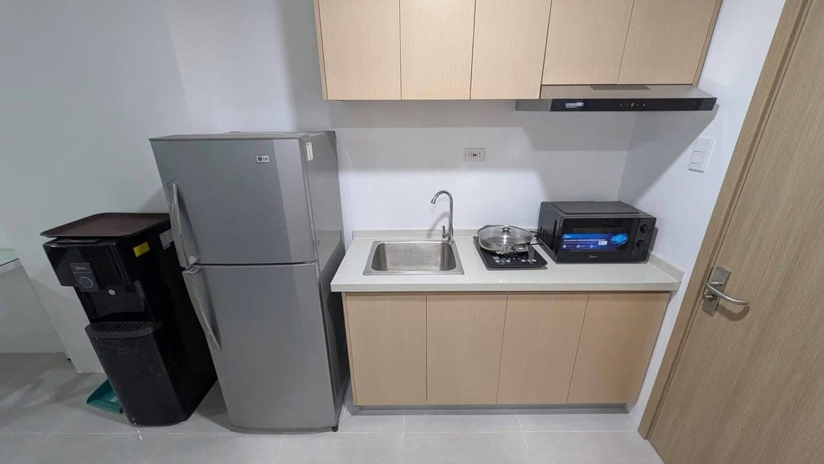 FOR RENT CITY CLOU MANGO CONDO - photo 3