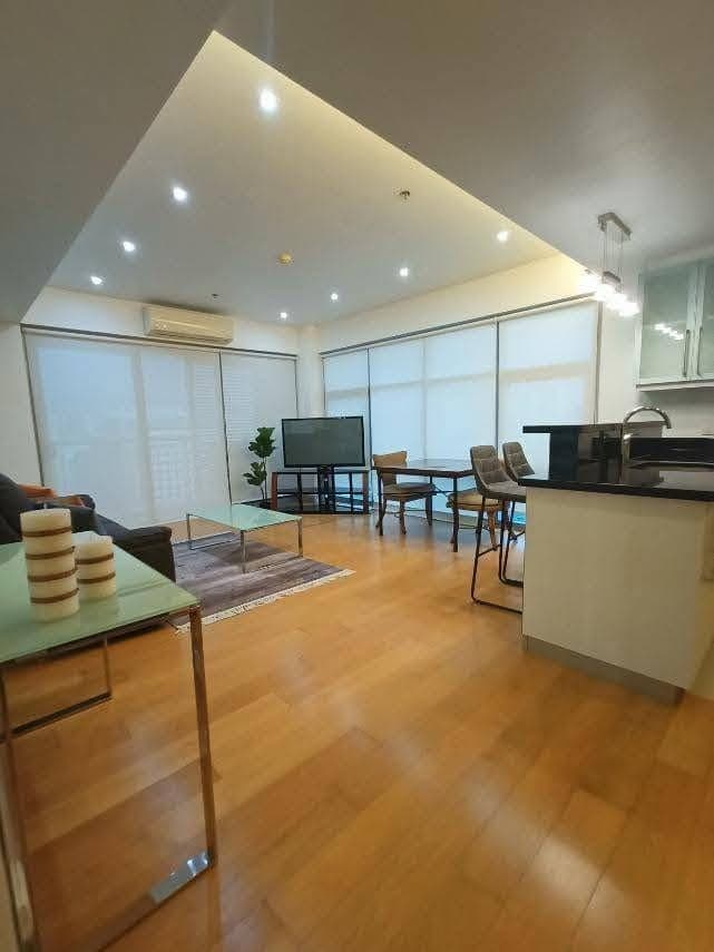 Park Point Residences – Luxury 1-BR with Parking - photo 1