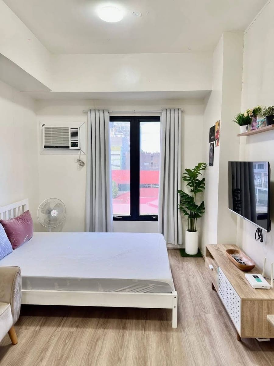 For Rent - photo 1
