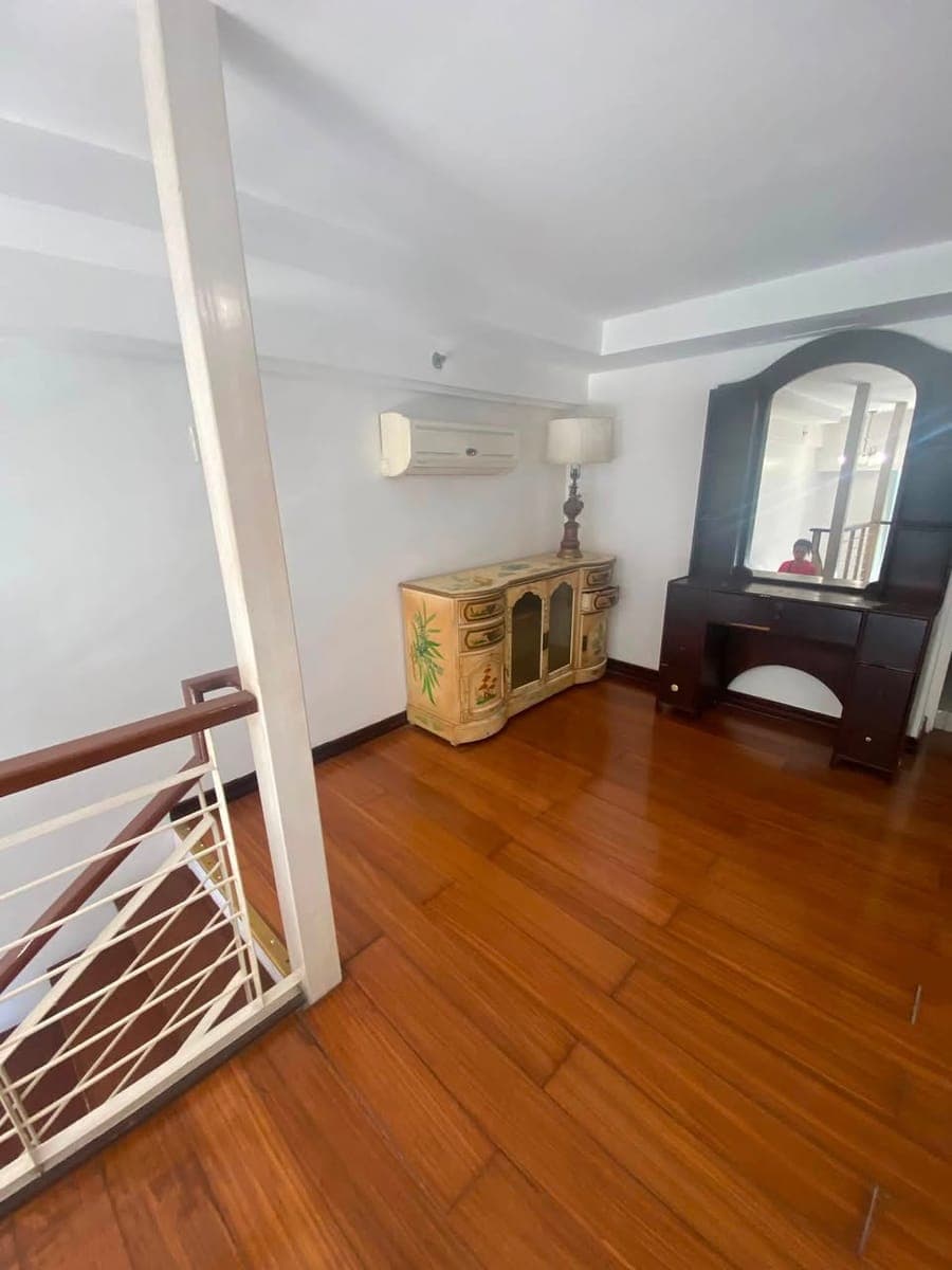 🏙️ FOR RENT – Furnished Loft-Type Condo at Ultima Residences 🏙️ - photo 4