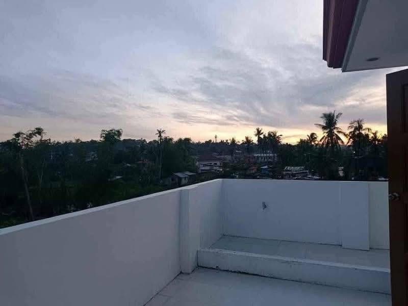 🏠Two storey house with roof deck FOR RENT - photo 2