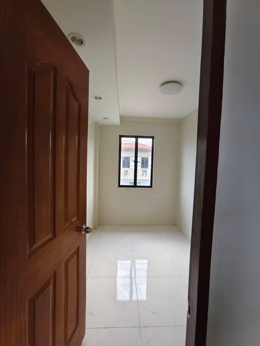 House for rent - photo 2