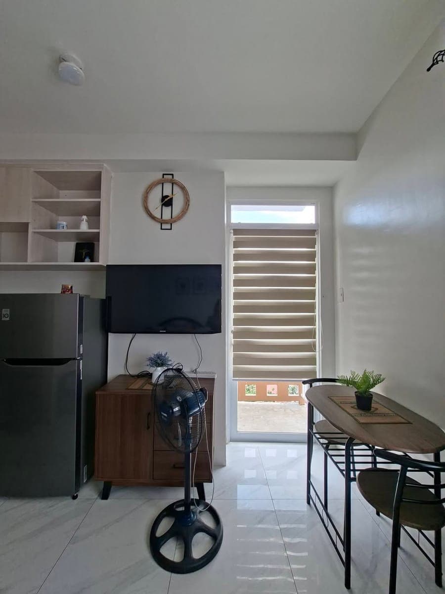 Studio for rent - photo 1