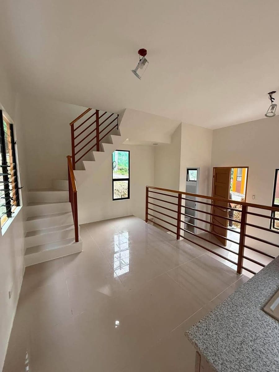 FOR RENT – Brand New and Single Detached House & Lot - photo 1