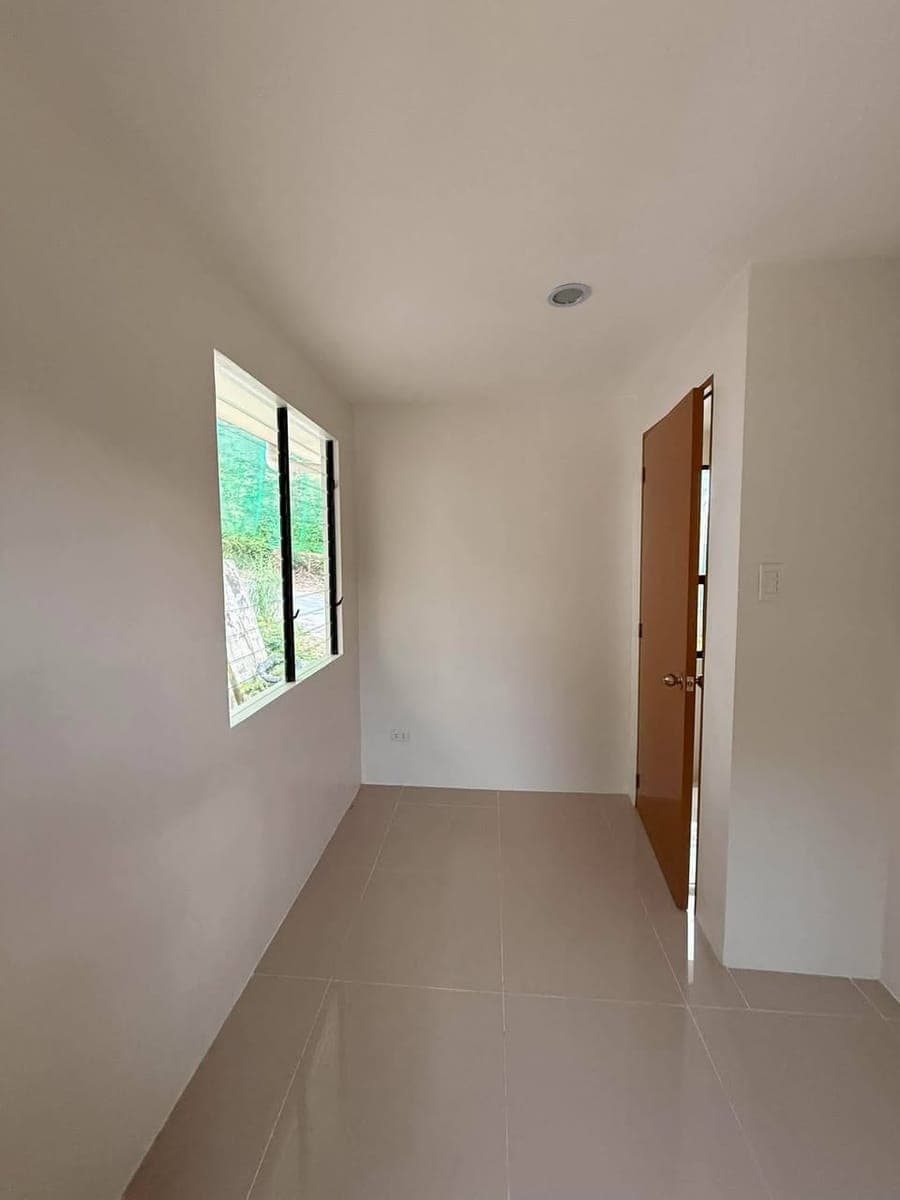 FOR RENT – Brand New and Single Detached House & Lot - photo 5