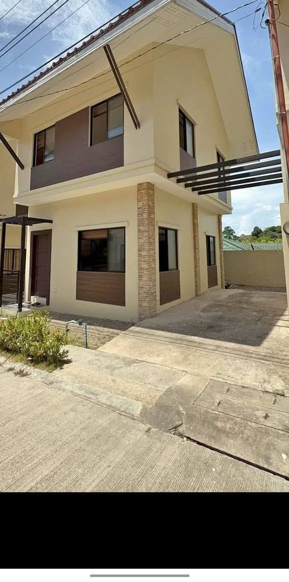 HOUSE FOR RENT Minglanilla Cebu - photo 1