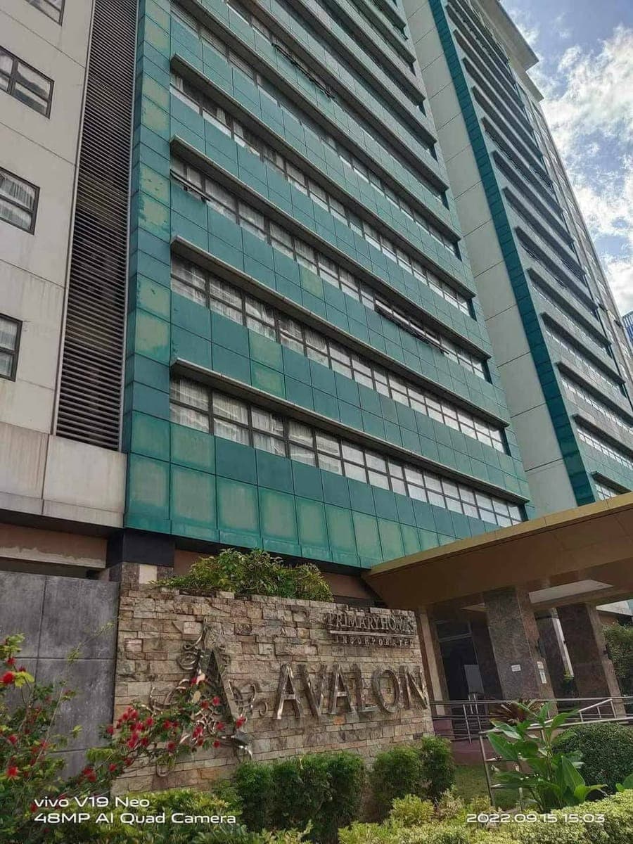 Avalon Condo 2br wd Parking Slot for Sale/Rent.. - photo 3