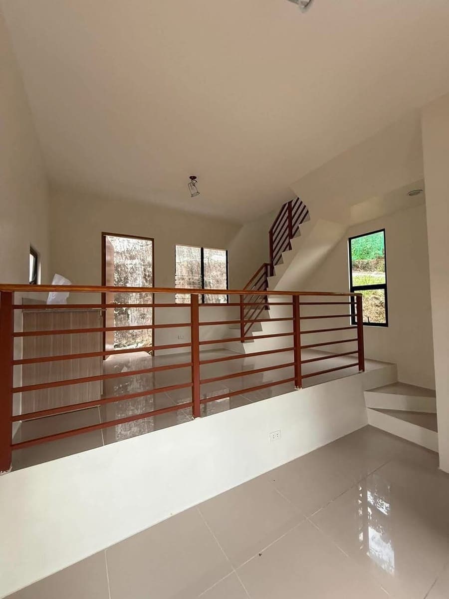 Direct Listing - photo 3