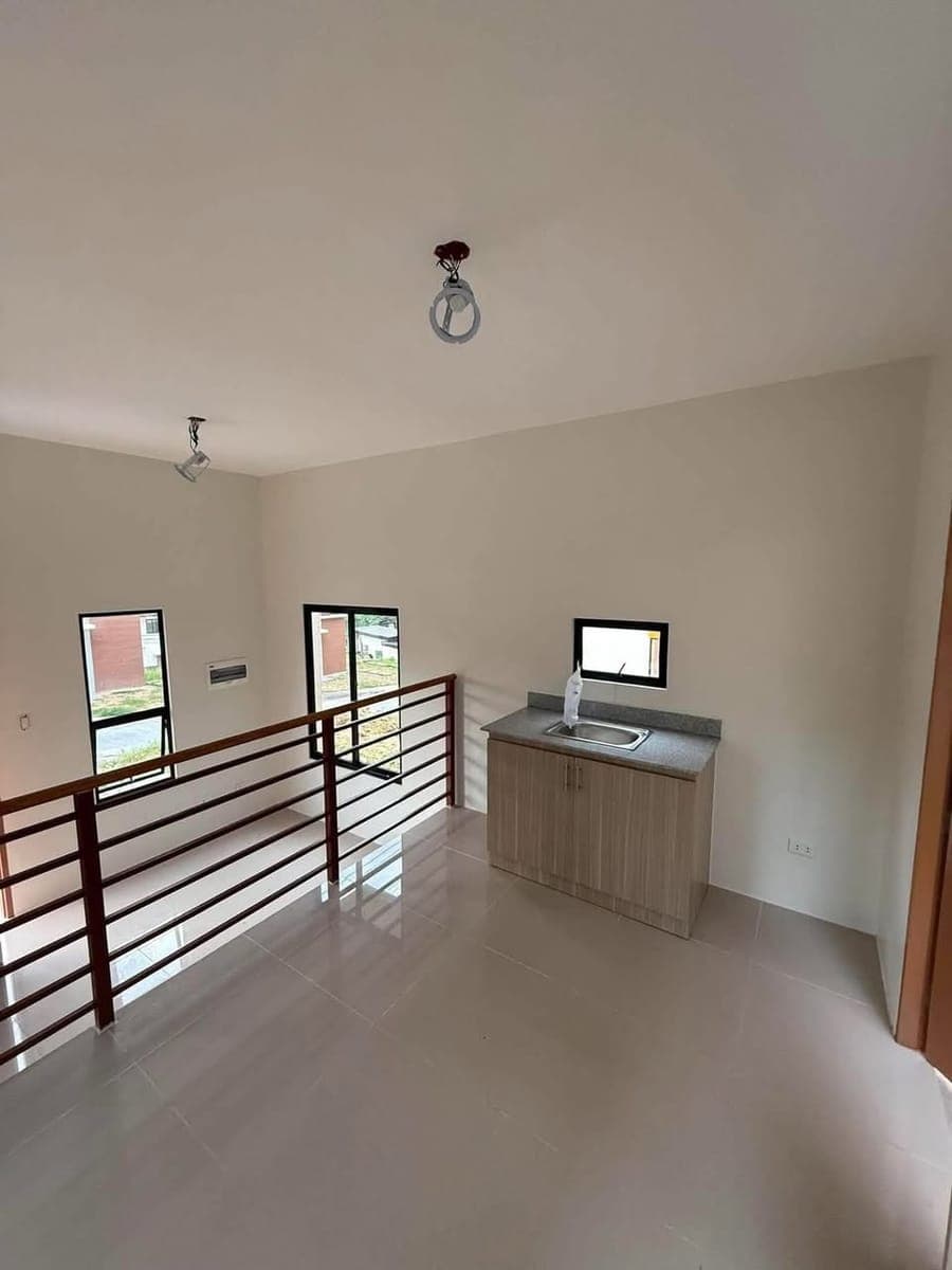 Direct Listing - photo 5