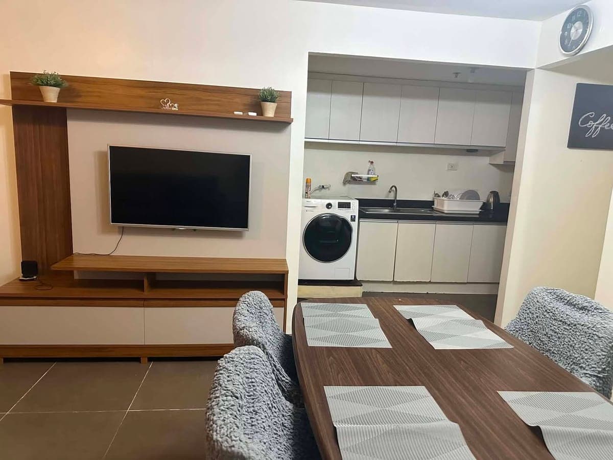 FOR RENT: 2 BEDROOM CONDO UNIT WITH PARKING SPACE - photo 4