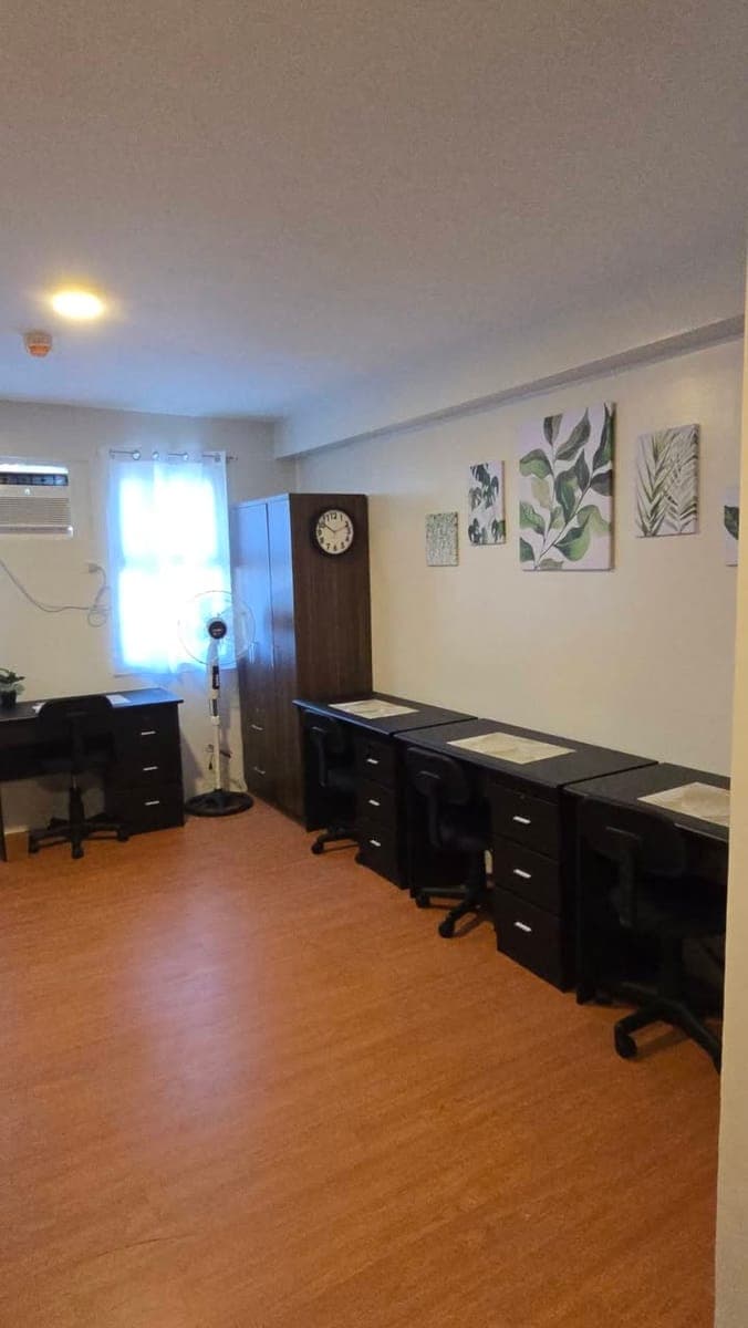 Dorm Space Available for Female Students or Rent the whole unit - photo 1