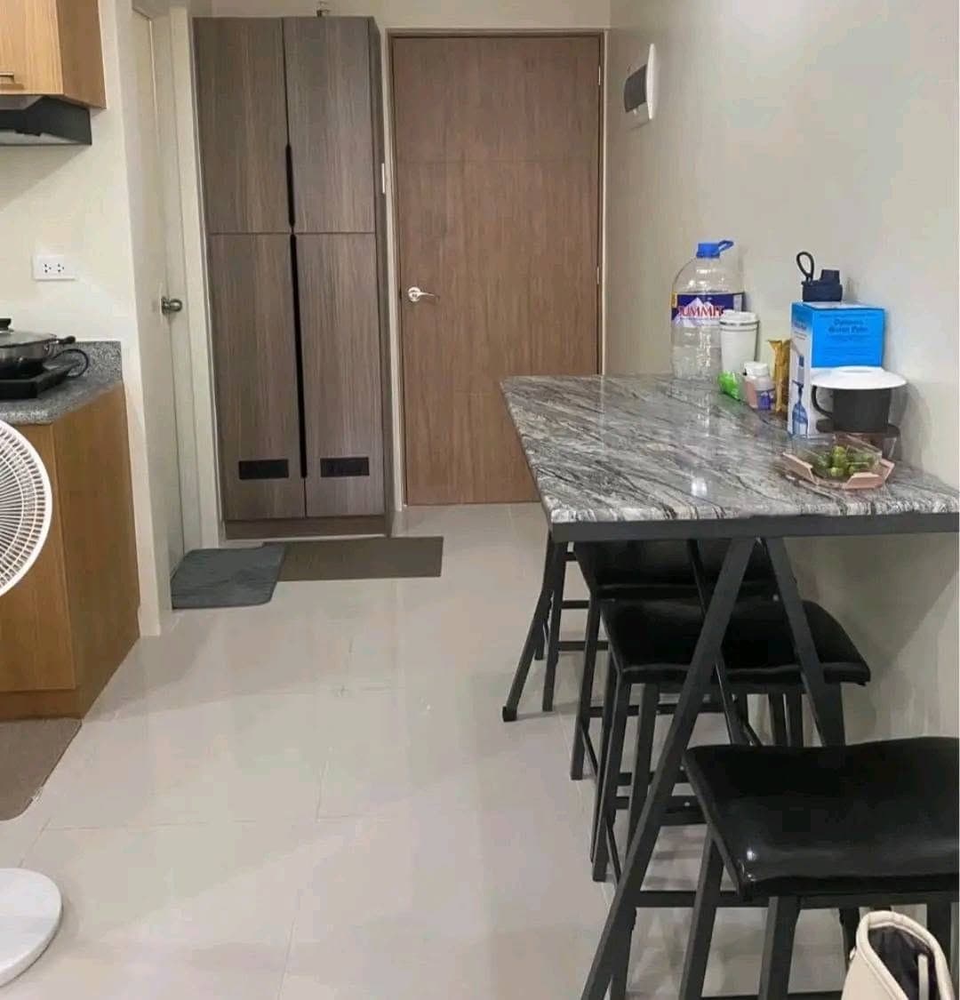 FOR RENT – ₱18,600/month (Unit Only) with parking ₱5,500/month - photo 2