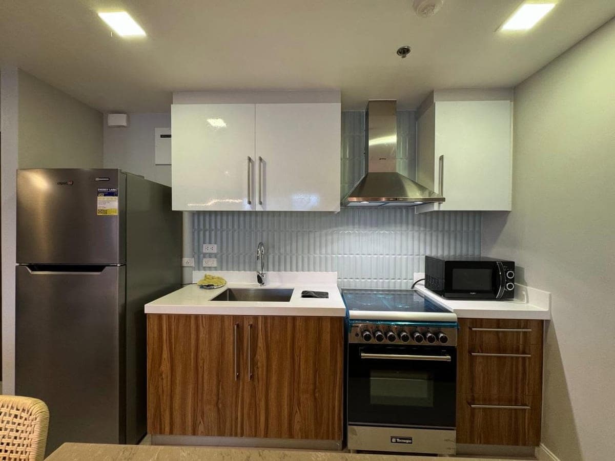 1BR Modern Condo for RENT in Alcoves, Cebu Business Park, Cebu City - photo 4
