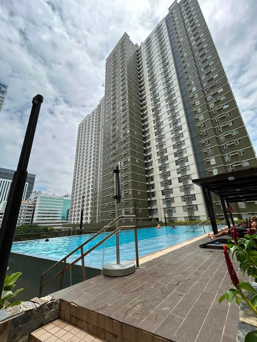 Studio Unit for Rent at Avida Riala, IT Park, Cebu City - photo 4