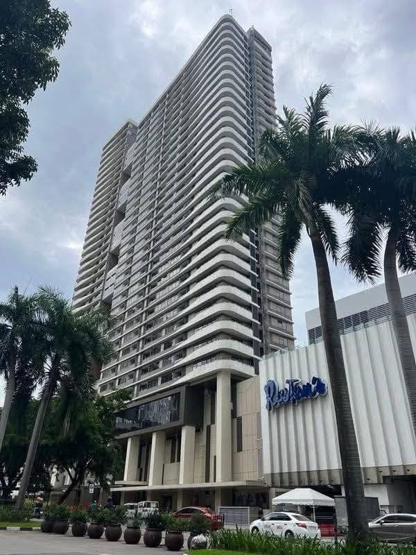 FOR RENT:  Luxury Corner 2BR Unit at The Alcoves Cebu📍 With direct access to Ayala Center Cebu - photo 1
