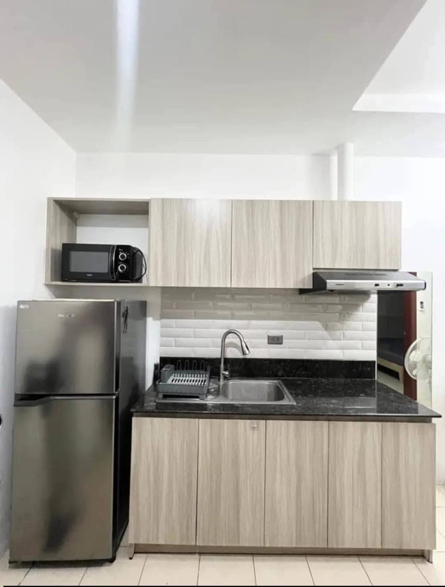 ***1 Bedroom Condo Near Ayala For Rent*** - photo 2