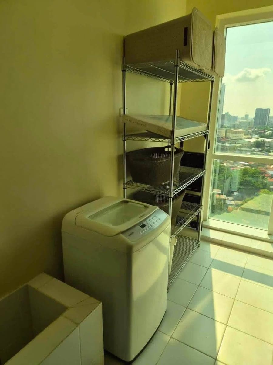 **3 BEDROOMS CONDO  FOR RENT** - photo 3
