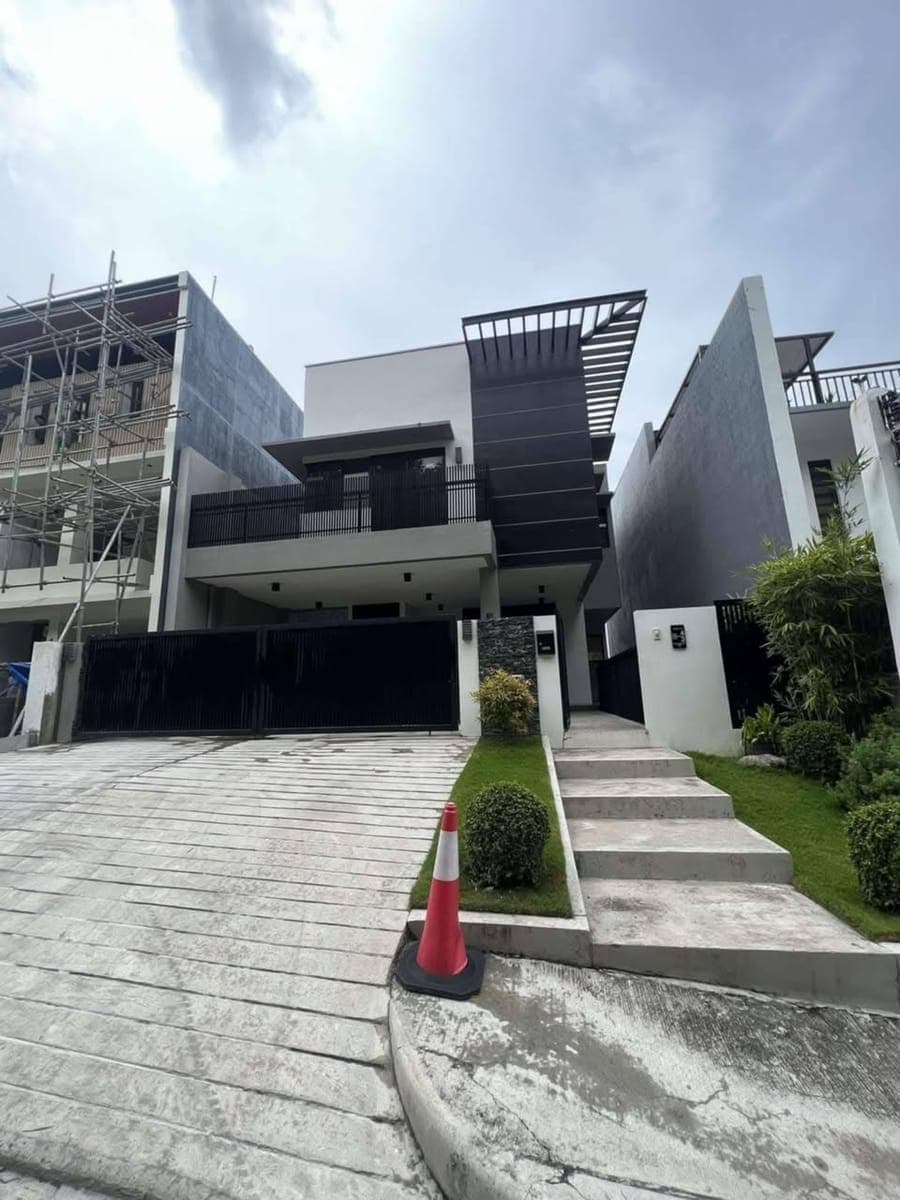 Overlooking House For Sale or For Rent in Vista Grande Talisay Cebu - photo 2