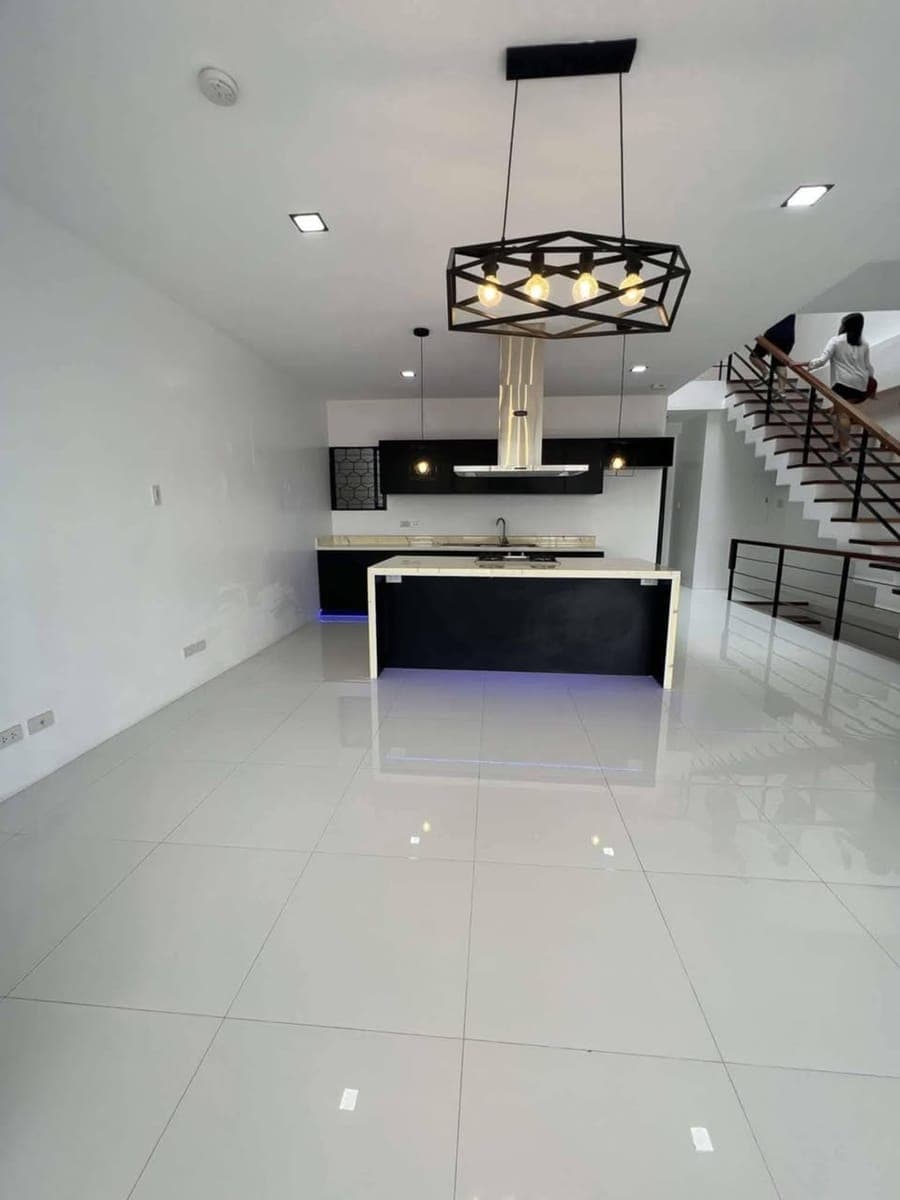 Overlooking House For Sale or For Rent in Vista Grande Talisay Cebu - photo 4