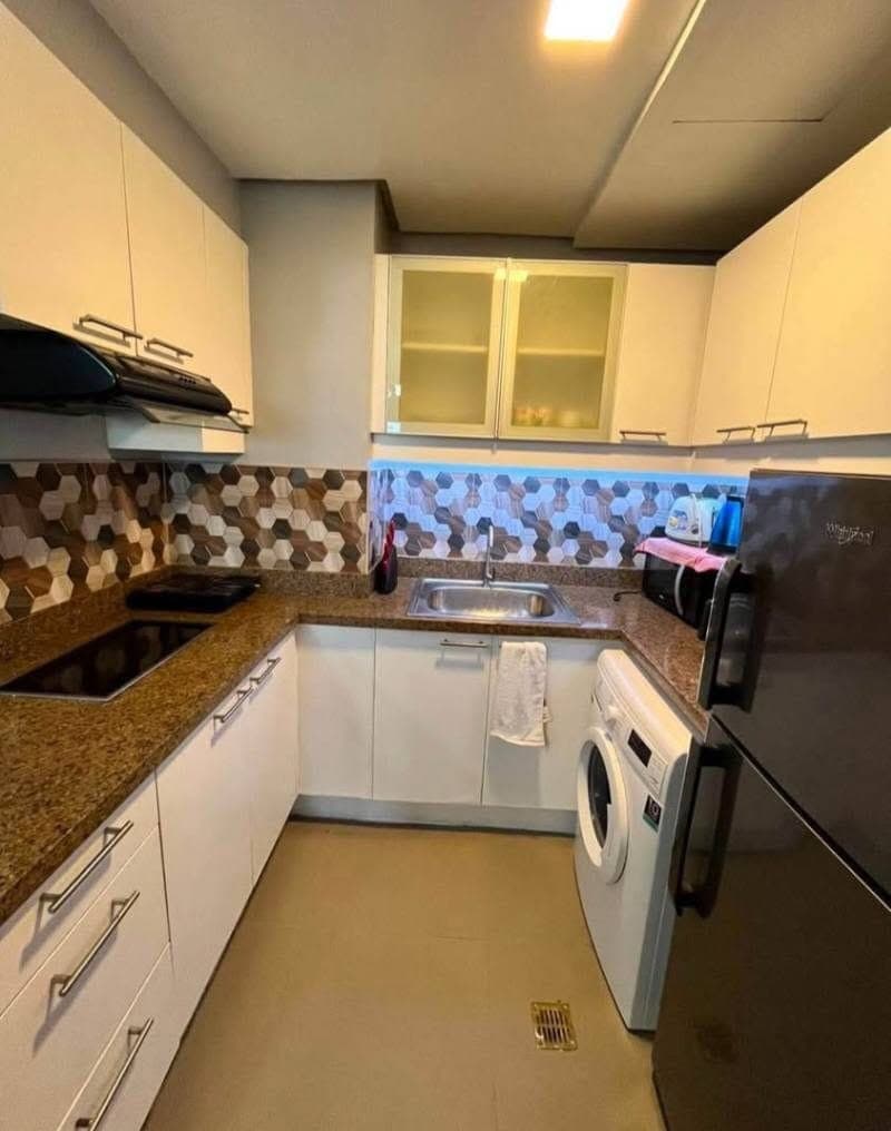 53 square meters 1 bedroom with balcony unit and internet ready for rent for more details call 09451871191 - photo 4