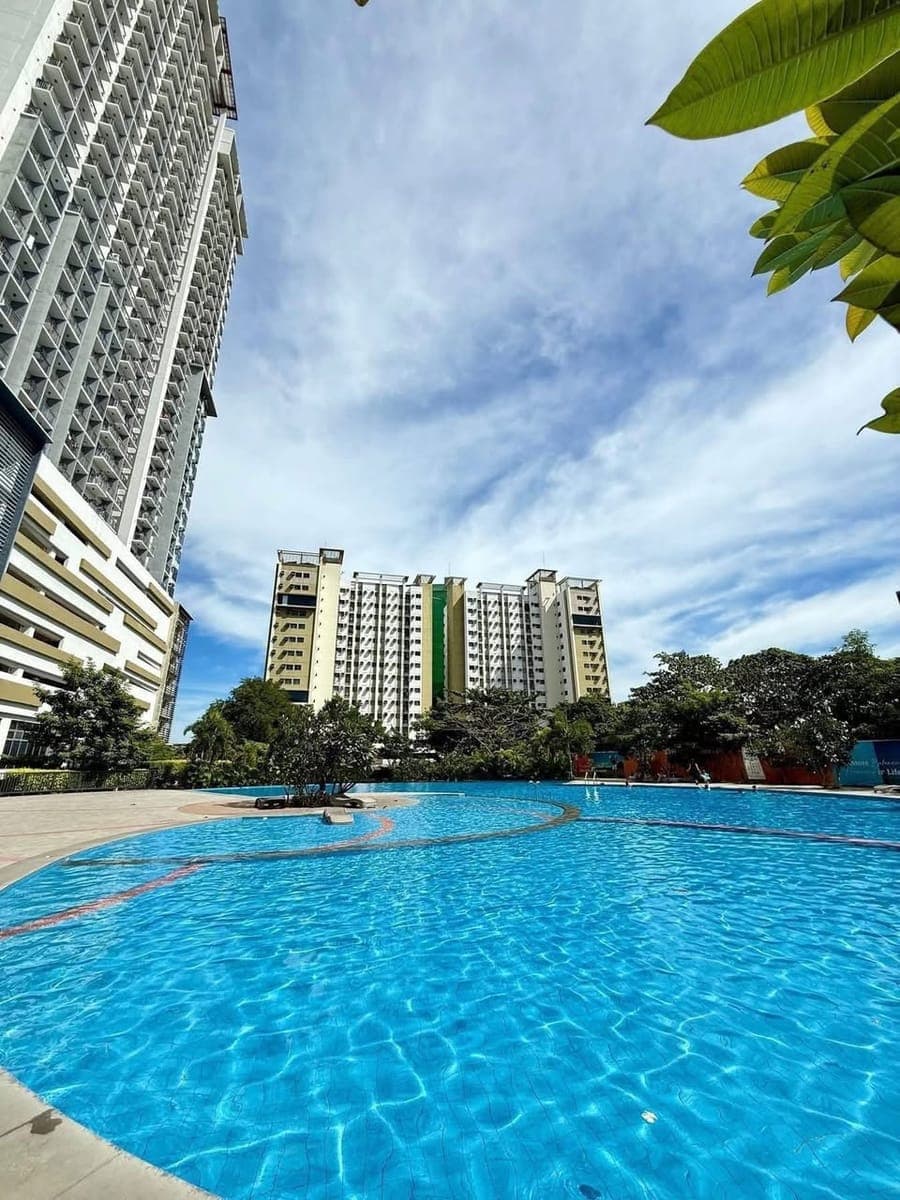 2 BR with Balcony walking distance to Cebu IT Park Available For Rent✨ - photo 1