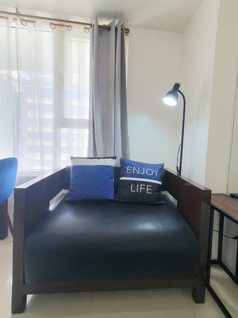 FOR LEASE: Furnished Studio Unit in Calyx, IT Park - photo 3