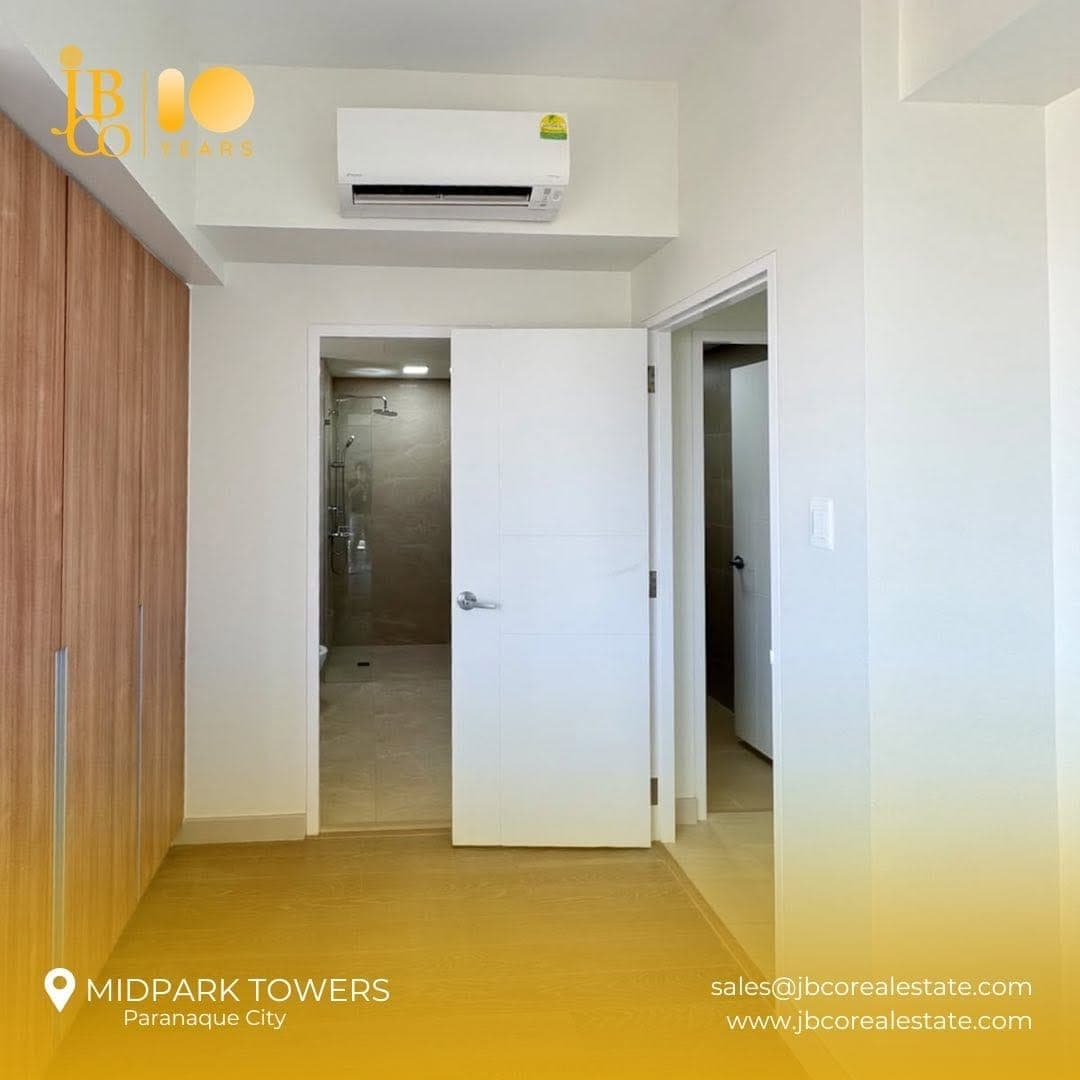OR LEASE: MidPark Towers, Aseana Avenue, Parañaque City - photo 3